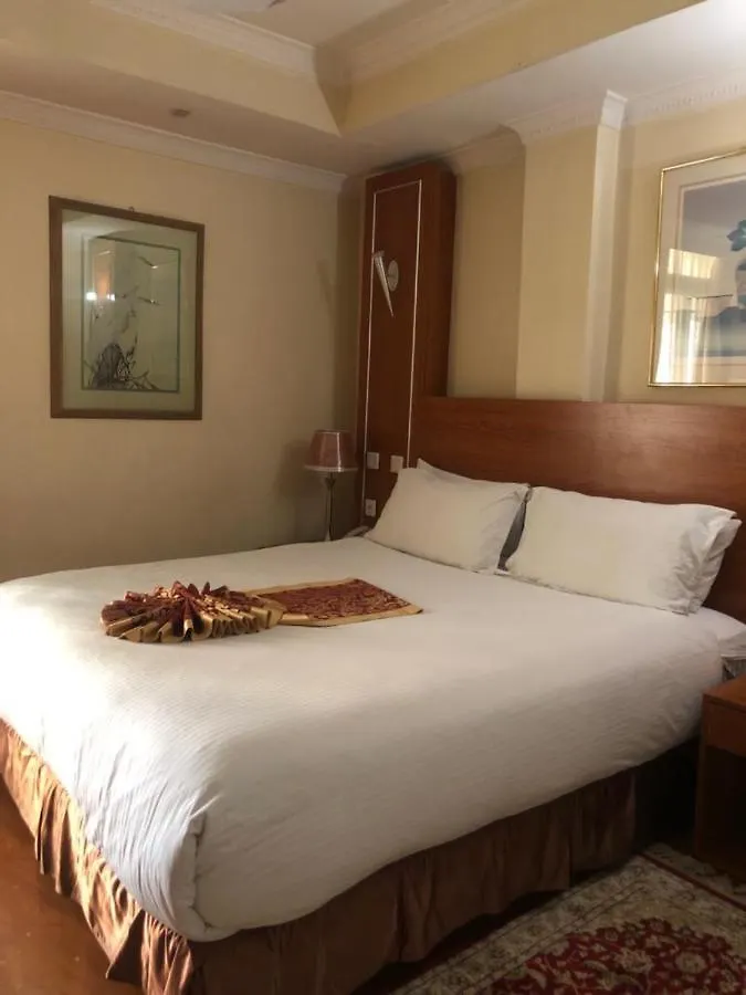 Emmad Furnished Hotel Addis Abeba